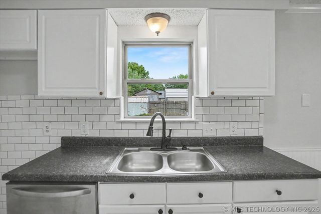 469 W 149th Street S, Glenpool, OK 74033
