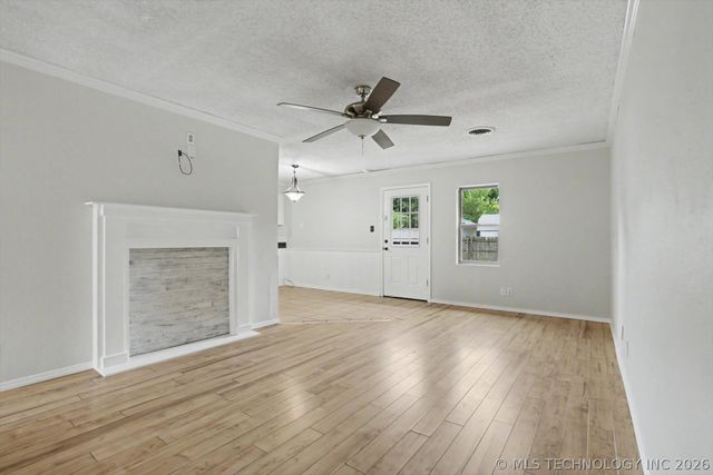 469 W 149th Street S, Glenpool, OK 74033