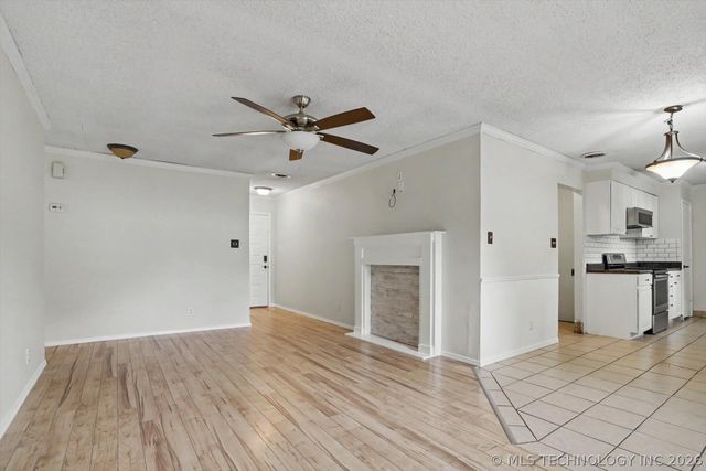 469 W 149th Street S, Glenpool, OK 74033
