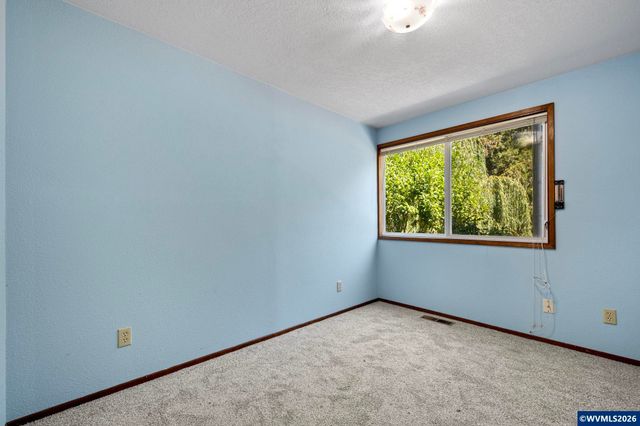 7550 NW Mountain View Dr, Corvallis, OR 97330