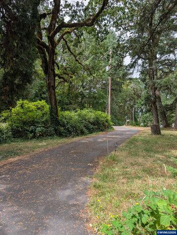 7550 NW Mountain View Dr, Corvallis, OR 97330