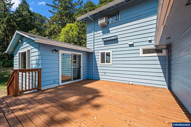 7550 NW Mountain View Dr, Corvallis, OR 97330