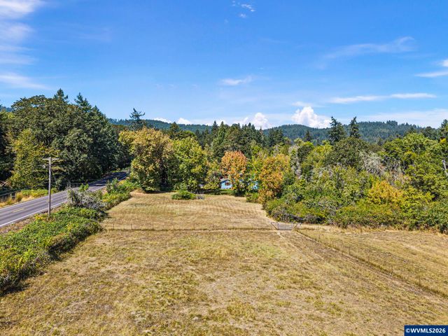 7550 NW Mountain View Dr, Corvallis, OR 97330