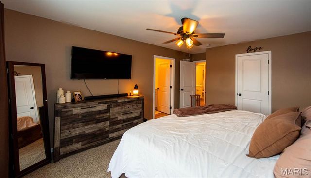 1668 Missouri Avenue, Pacific, MO 63069