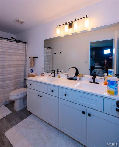 1668 Missouri Avenue, Pacific, MO 63069