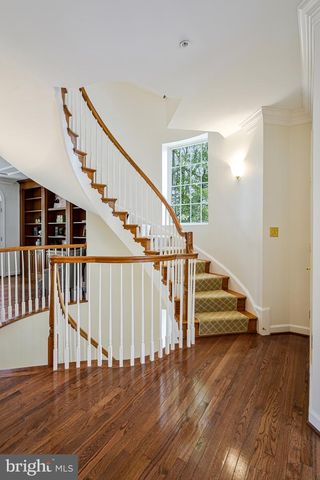 7740 LEGERE CT #35, Mclean, VA 22102