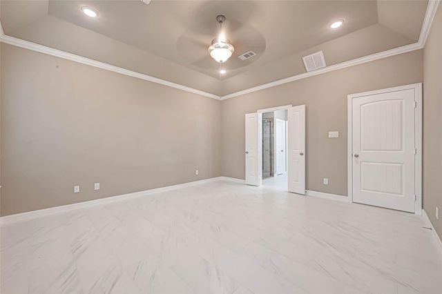 421 N Amherst Drive, West Columbia, TX 77486