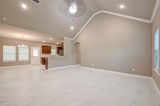 421 N Amherst Drive, West Columbia, TX 77486