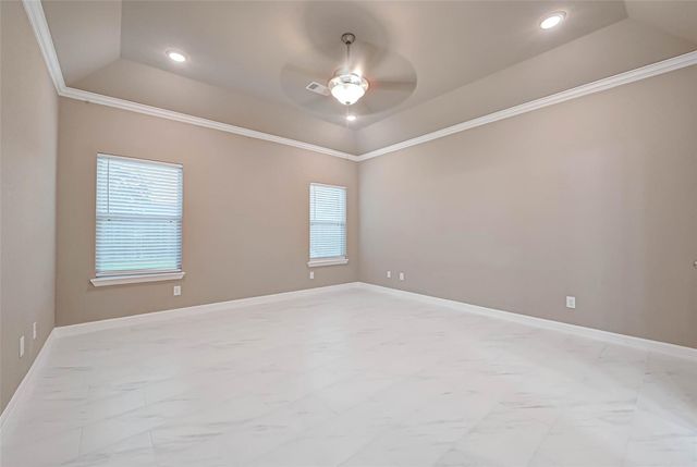 421 N Amherst Drive, West Columbia, TX 77486