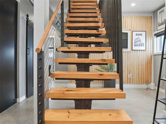 37645 Lakeville Street, Harrison Twp, MI 48045