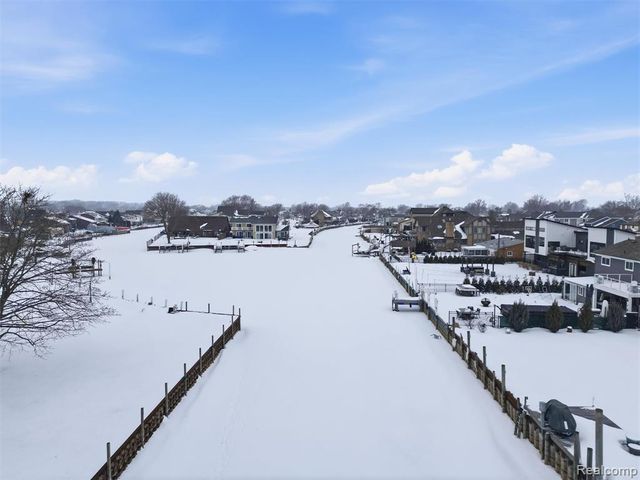 37645 Lakeville Street, Harrison Twp, MI 48045