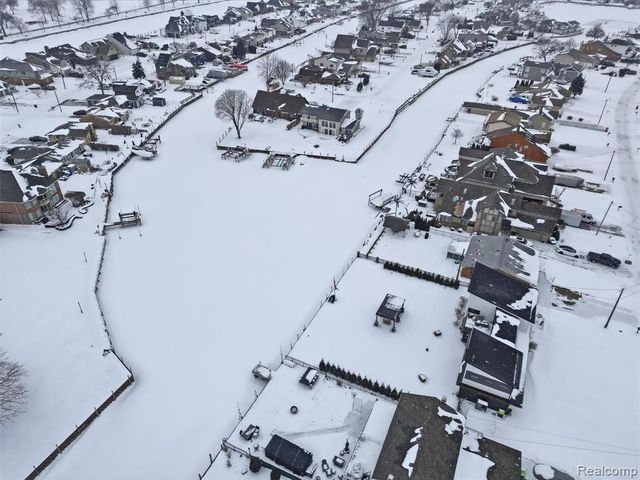 37645 Lakeville Street, Harrison Twp, MI 48045