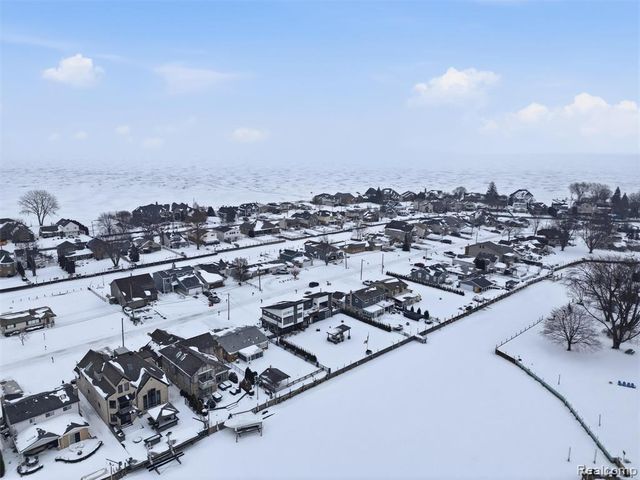 37645 Lakeville Street, Harrison Twp, MI 48045