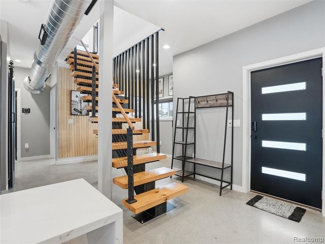 37645 Lakeville Street, Harrison Twp, MI 48045