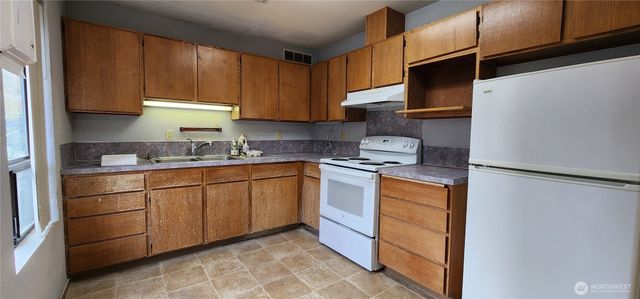 1700 Cooper Point Rd Suite B3 SW #B3, Olympia, WA 98502