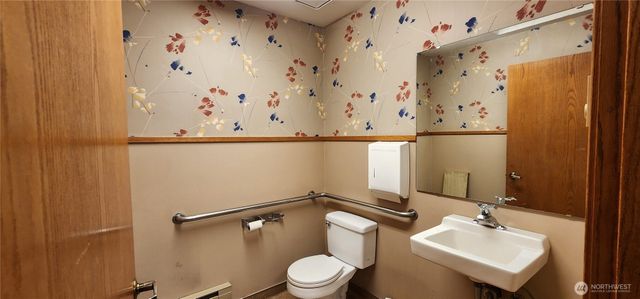 1700 Cooper Point Rd Suite B3 SW #B3, Olympia, WA 98502