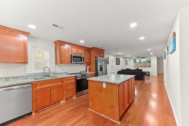 1729 N Highway 17, Mount Pleasant, SC 29464