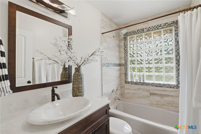 11102 Salado Springs Circle, Salado, TX 76571