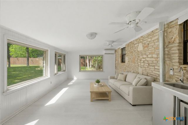 11102 Salado Springs Circle, Salado, TX 76571