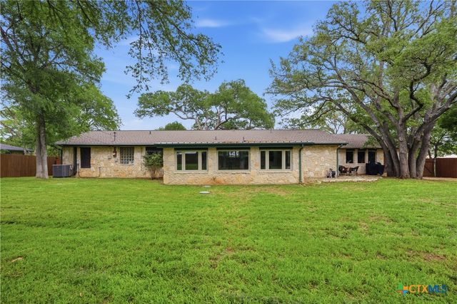 11102 Salado Springs Circle, Salado, TX 76571