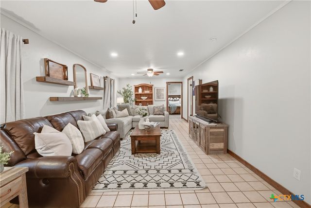 11102 Salado Springs Circle, Salado, TX 76571