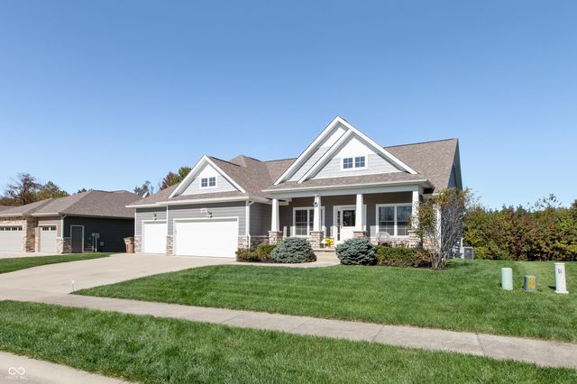 5086 Stonehaven Lane, Columbus, IN 47201