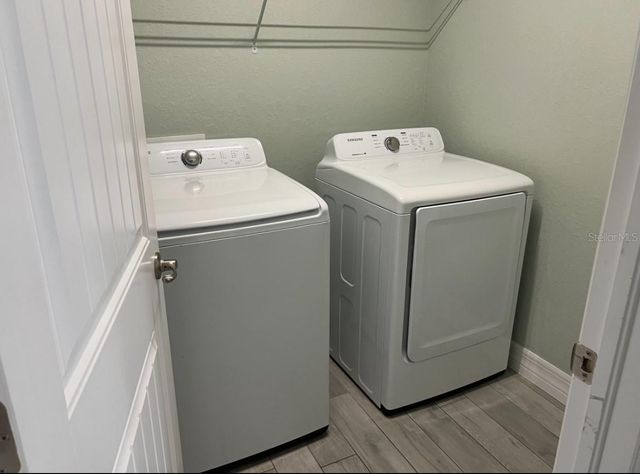 9438 FRUITLAND AVENUE, Englewood, FL 34224