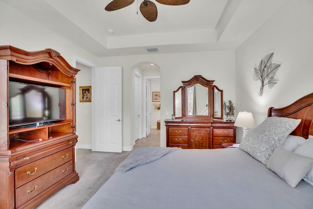 393 11th Square SW, Vero Beach, FL 32962