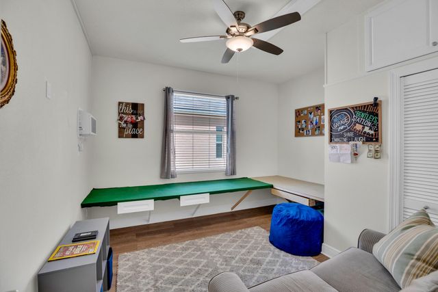 393 11th Square SW, Vero Beach, FL 32962