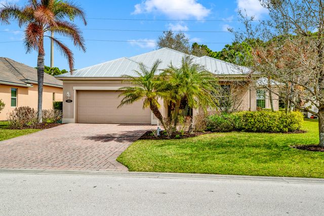 393 11th Square SW, Vero Beach, FL 32962