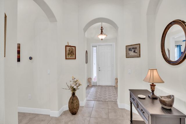 393 11th Square SW, Vero Beach, FL 32962