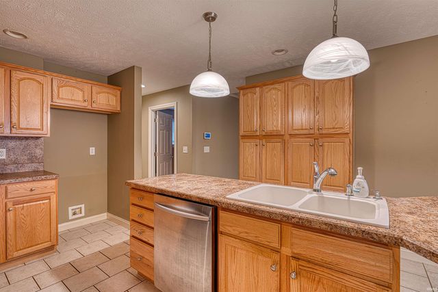 5639 Sharon Road, Newburgh, IN 47630