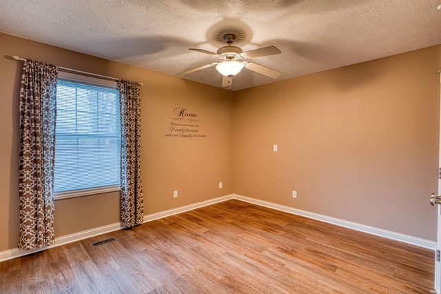 5639 Sharon Road, Newburgh, IN 47630