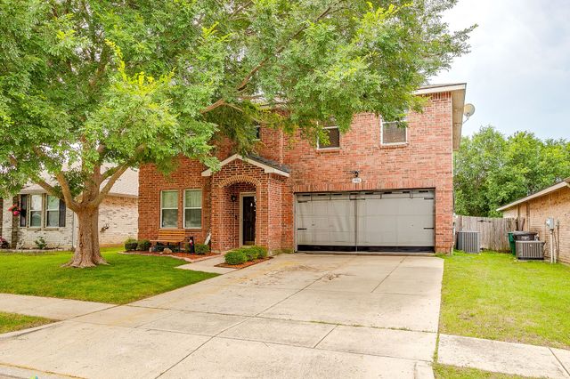 1956 Lariat Drive, Fort Worth, TX 76247