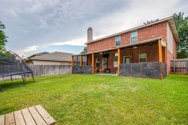 1956 Lariat Drive, Fort Worth, TX 76247