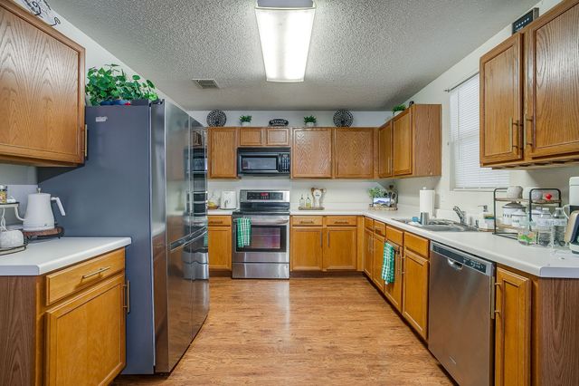 1956 Lariat Drive, Fort Worth, TX 76247