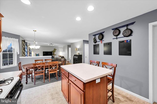 114 CRIMSON LN, Elizabethtown, PA 17022