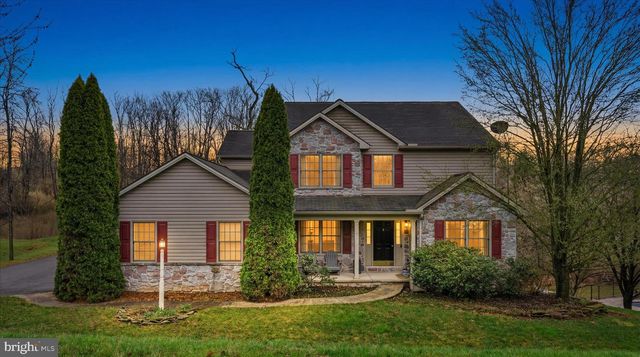 114 CRIMSON LN, Elizabethtown, PA 17022