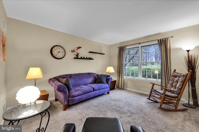114 CRIMSON LN, Elizabethtown, PA 17022