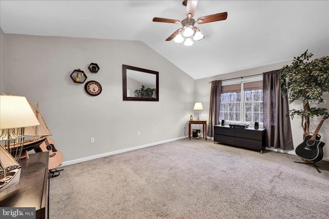 114 CRIMSON LN, Elizabethtown, PA 17022