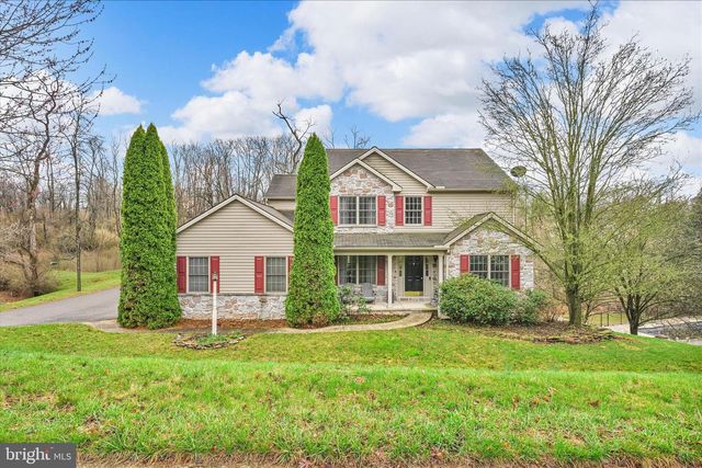 114 CRIMSON LN, Elizabethtown, PA 17022