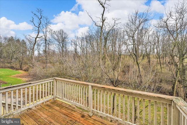 114 CRIMSON LN, Elizabethtown, PA 17022