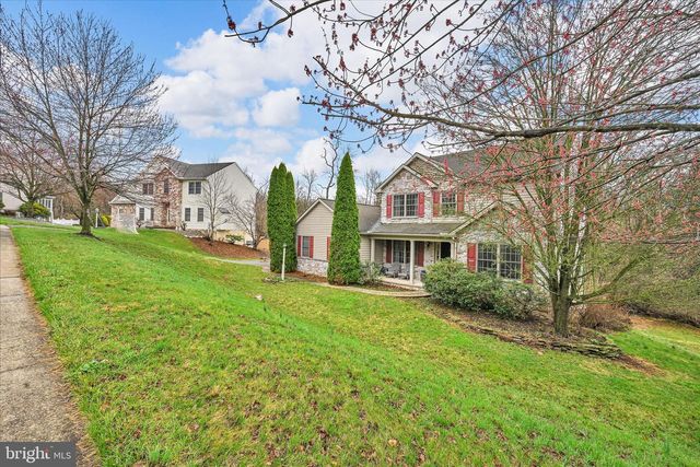 114 CRIMSON LN, Elizabethtown, PA 17022