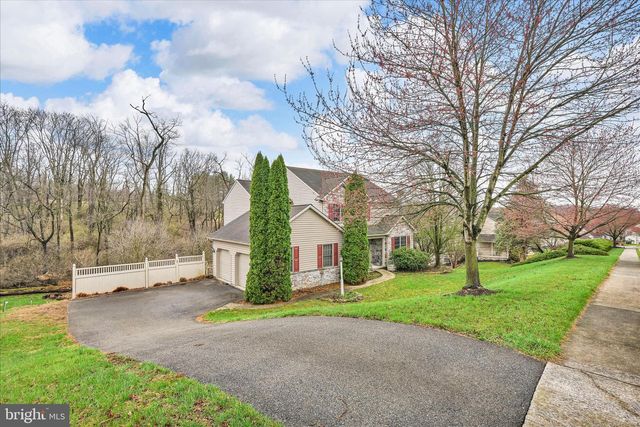 114 CRIMSON LN, Elizabethtown, PA 17022