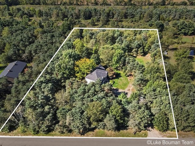9875 Scotch Court, West Olive, MI 49460