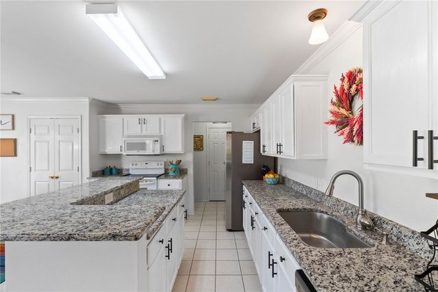 3921 Esquire Dr, Corpus Christi, TX 78414