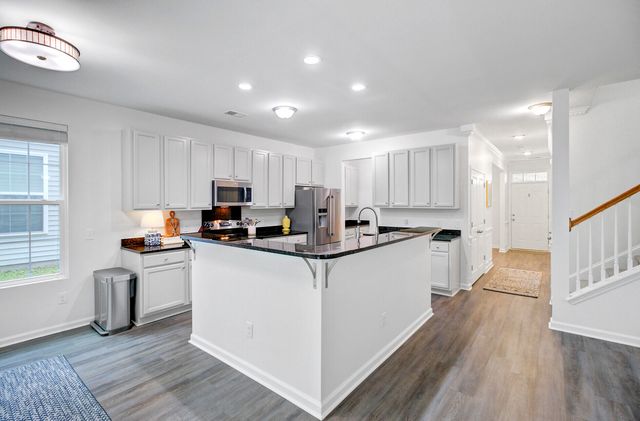 5016 Wapiti Way, Hollywood, SC 29449