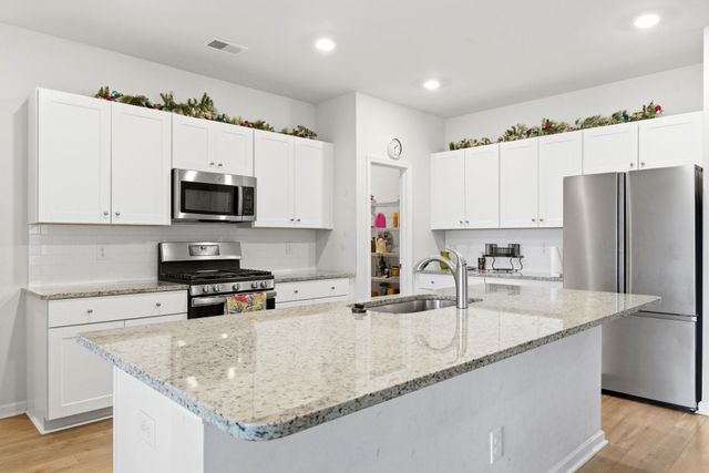 723 Joywood Dr., Longs, SC 29568