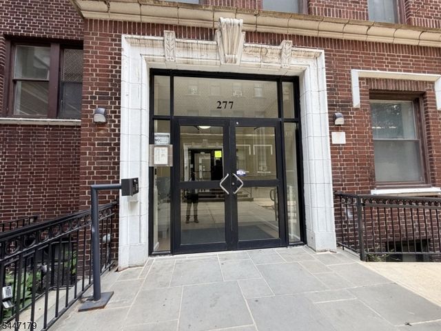 277 Harrison Ave C6, Jersey City, NJ 07304