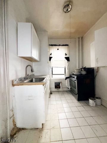 277 Harrison Ave C6, Jersey City, NJ 07304